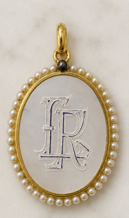 Médaille Vierge Marie de la Belle Epoque.
