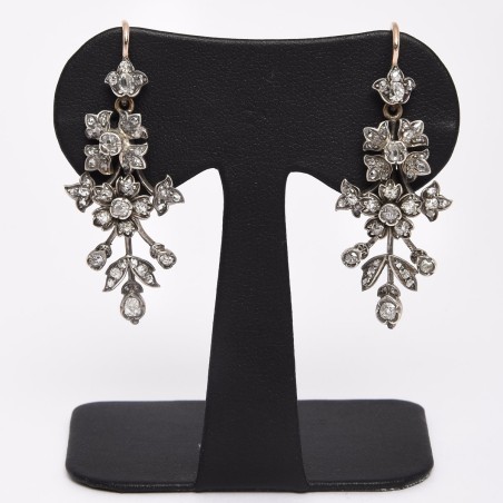 French Napoléon III Articulated Flower Pendant Earring