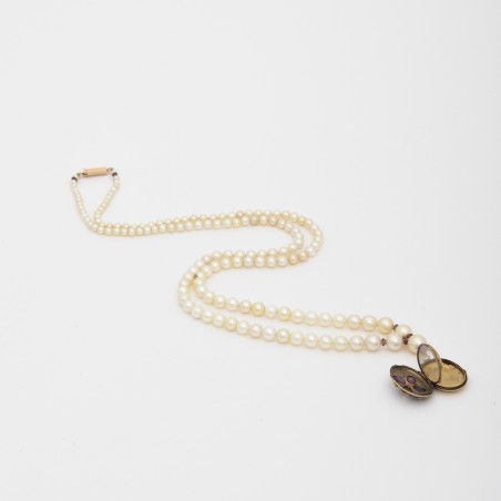 Sautoir perles blanches