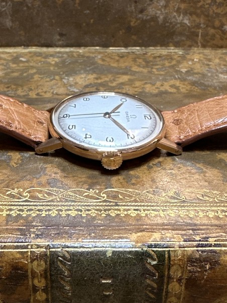 Montre Cartier Tank – Louis Cartier