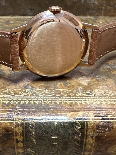 Montre Cartier Tank – Louis Cartier