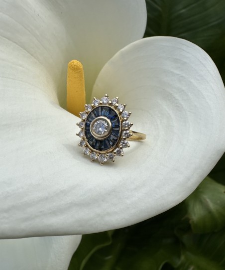 Art Deco diamond and Sapphire ring